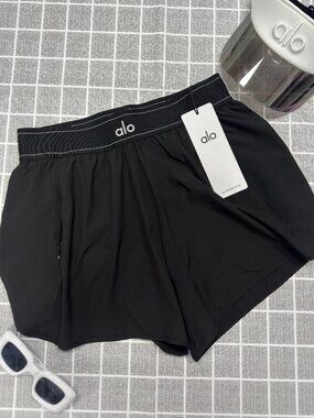 Clean Girl Court Style🥰ALO Yoga Match Point Short Black Tennis Shorts NWT❣